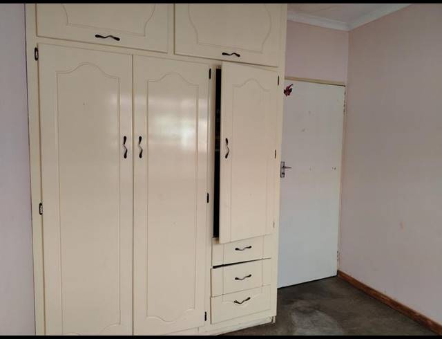3 BEDROOM PROPERTY TO RENT IN SESHEGO H